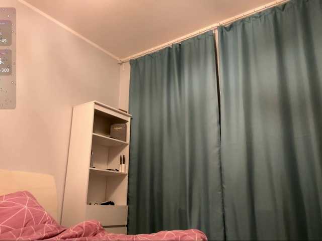 FloraIce live cam on BongaCams