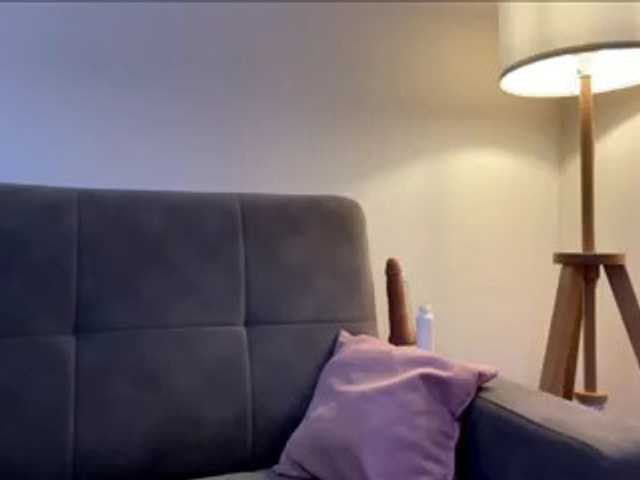 FloraIce live cam on BongaCams