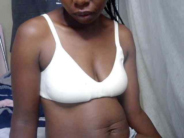 PetiteMaria webcam