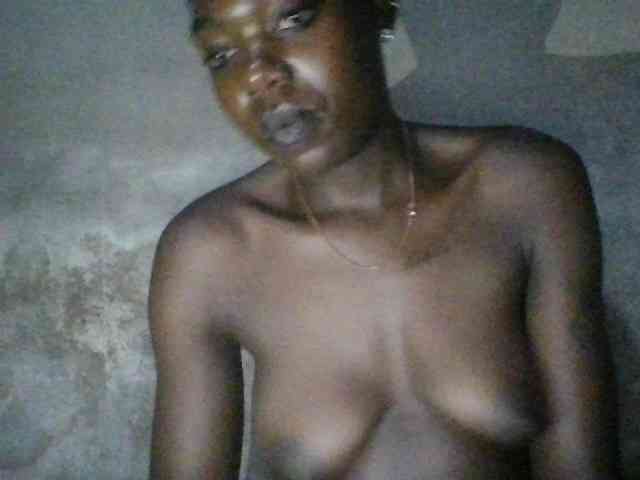 PetiteMaria webcam
