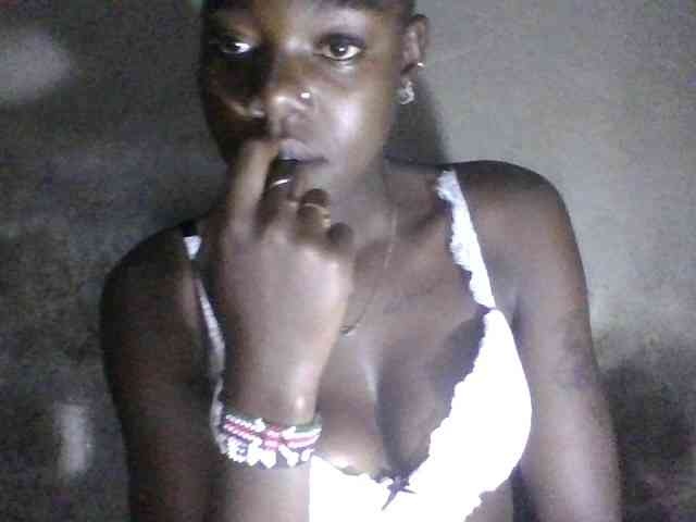 PetiteMaria webcam