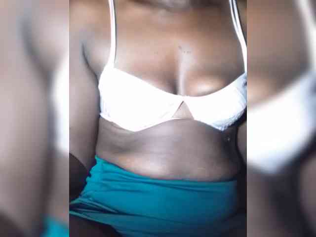 PetiteMaria webcam