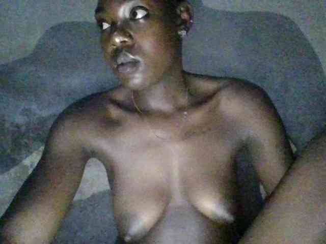 PetiteMaria webcam
