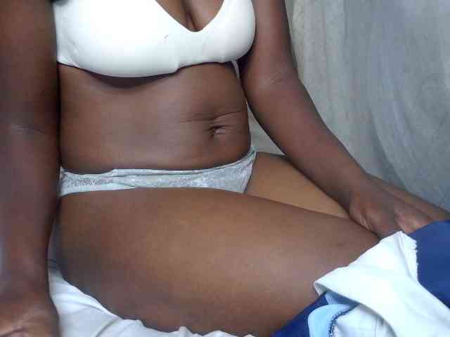 PetiteMaria webcam