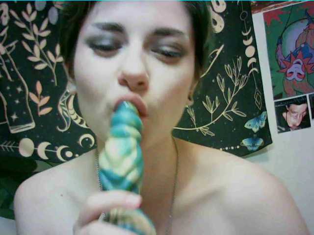 uwu-emmy live cam on BongaCams