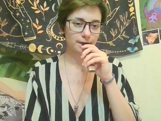 uwu-emmy live cam on BongaCams