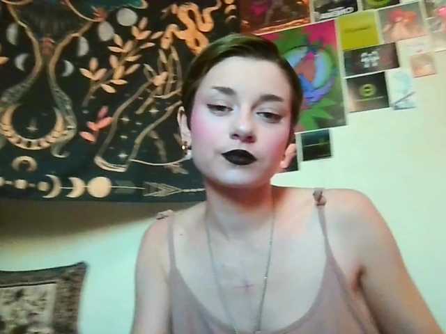uwu-emmy live cam on BongaCams