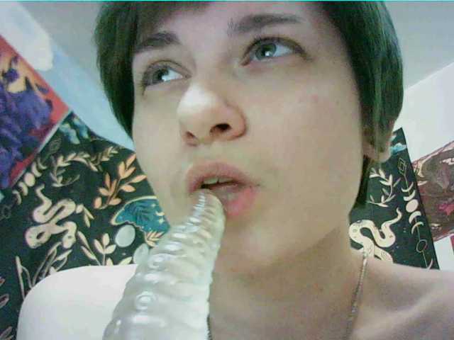uwu-emmy