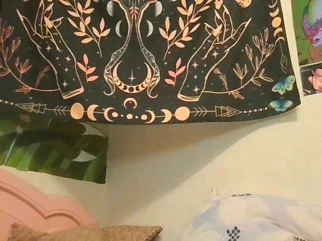 uwu-emmy