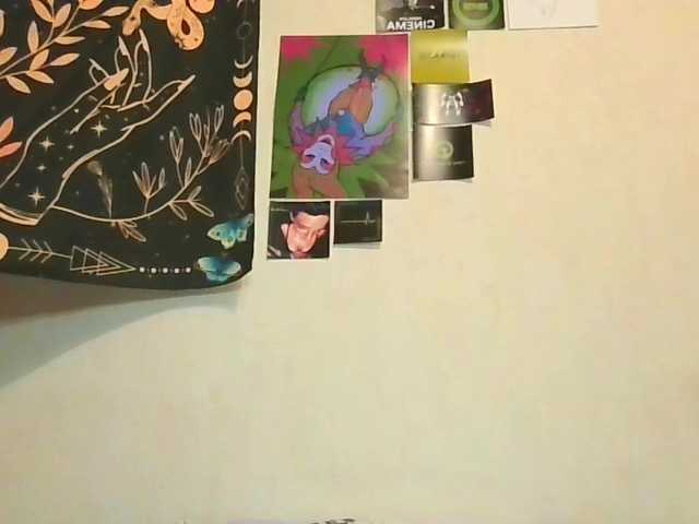 uwu-emmy live cam on BongaCams