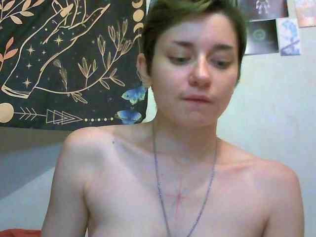 uwu-emmy webcam