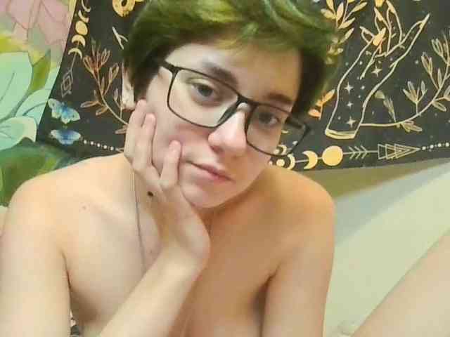 uwu-emmy