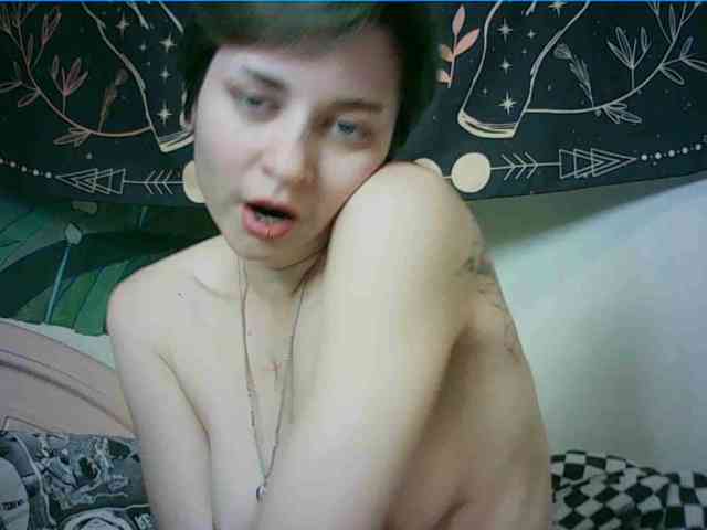 uwu-emmy webcam