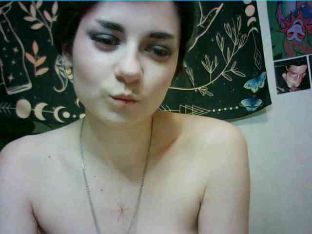 uwu-emmy webcam
