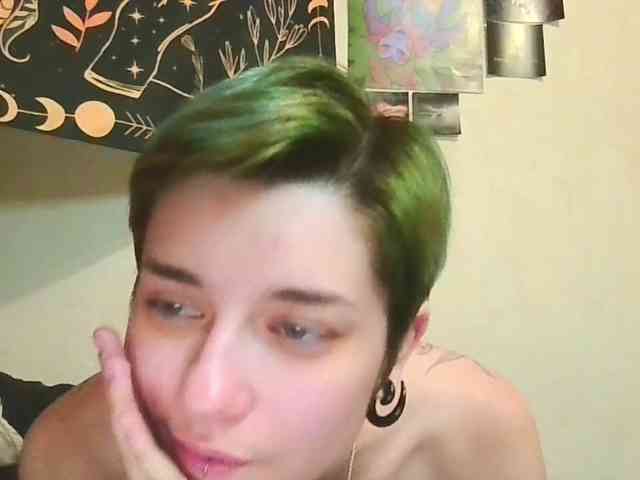 uwu-emmy webcam
