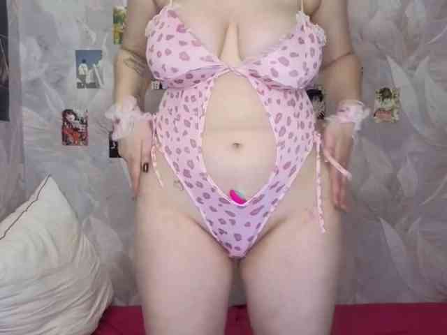NoraDavidson webcam