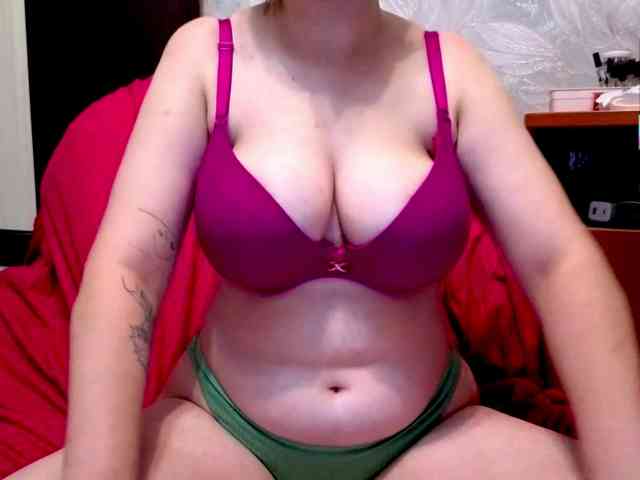 NoraDavidson webcam
