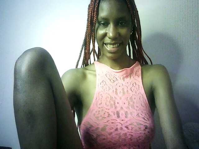 Trassy — live female cam