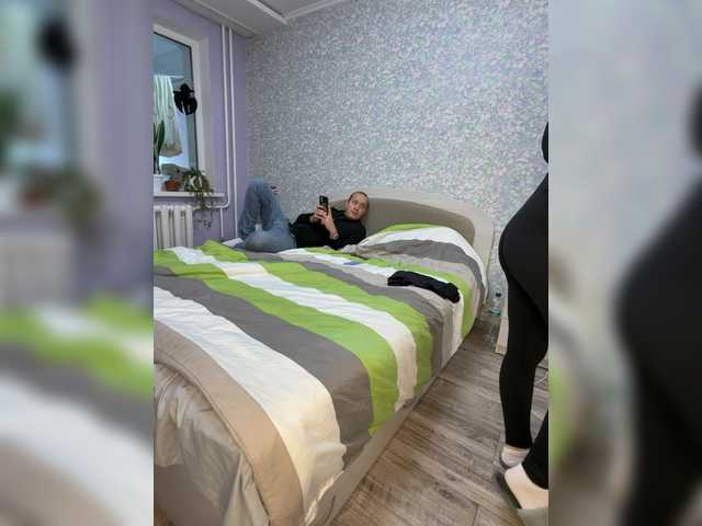 Emma942 live cam preview