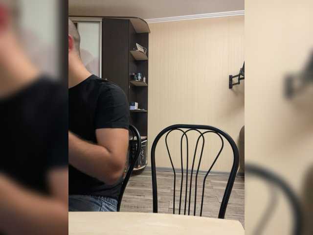 Emma942 live cam