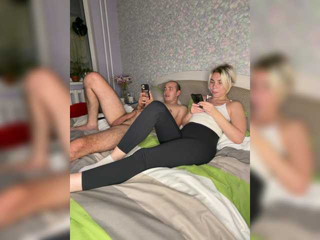 Emma942 live cam on BongaCams