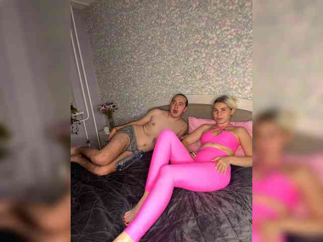 Emma942 webcam