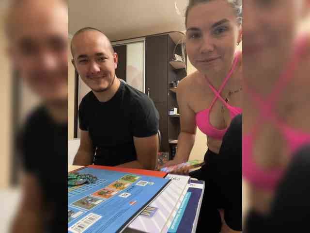 Emma942 webcam
