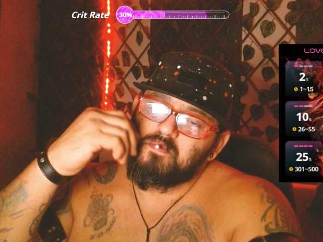mrwolfff — live male cam