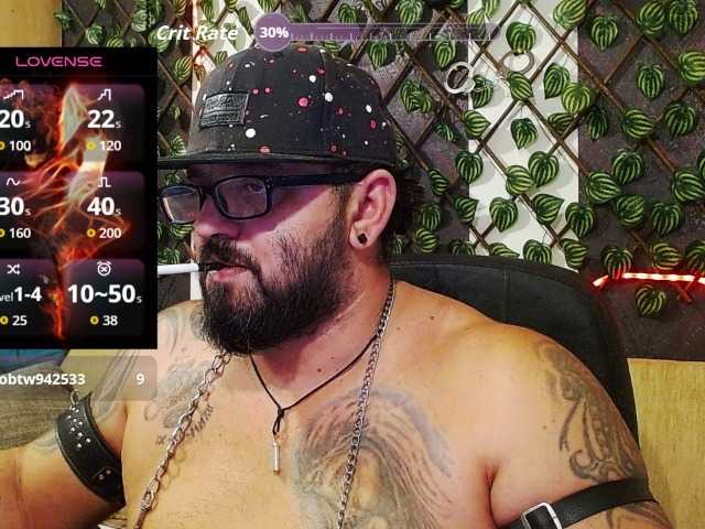 mrwolfff live cam preview