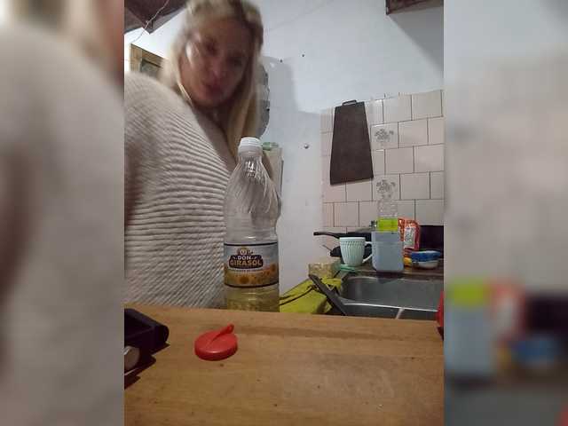 Evaluna23a live cam on BongaCams