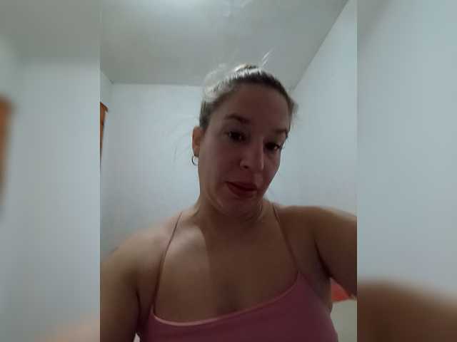 Evaluna23a live cam on BongaCams