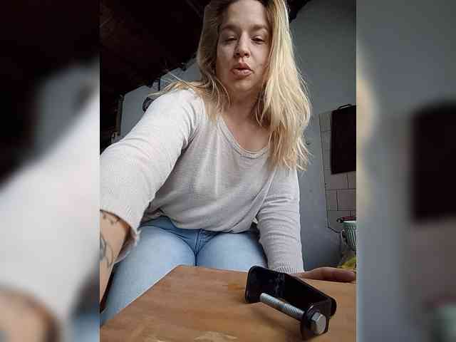 Evaluna23a webcam