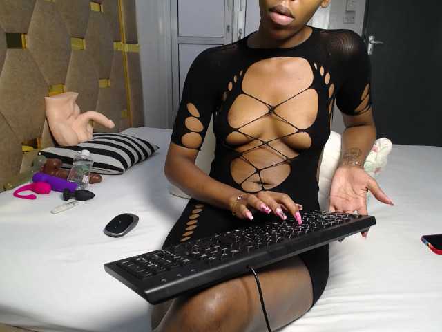 MissAfricas live cam on BongaCams