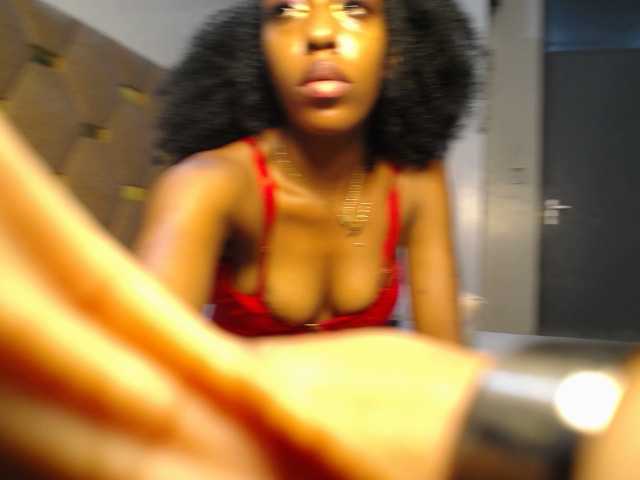 MissAfricas live cam on BongaCams