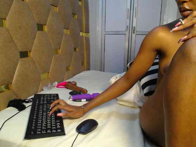 MissAfricas webcam
