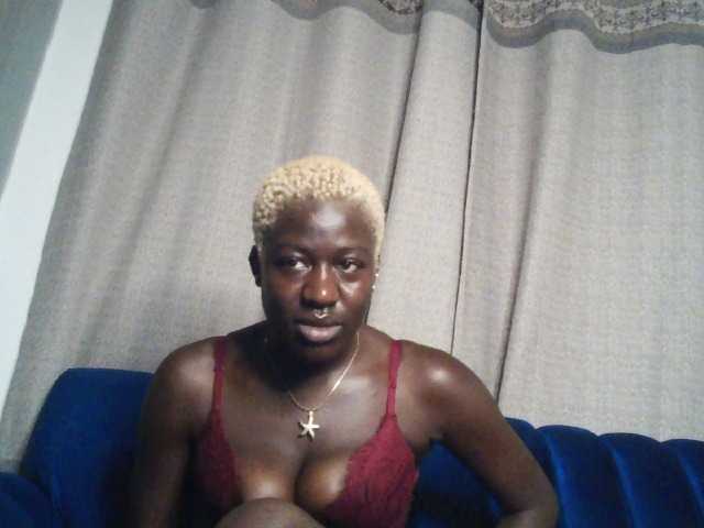 Hotpearll live cam on BongaCams