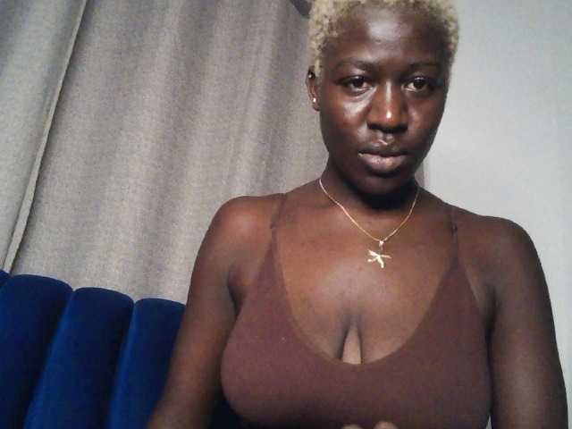 Hotpearll live cam on BongaCams