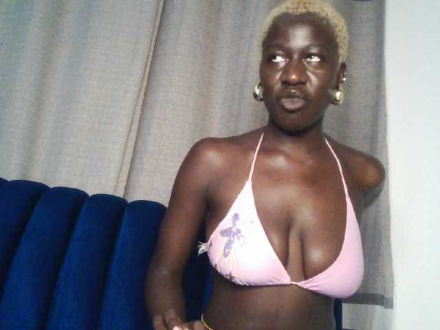 Hotpearll live cam on BongaCams