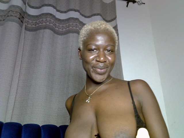 Hotpearll live cam on BongaCams