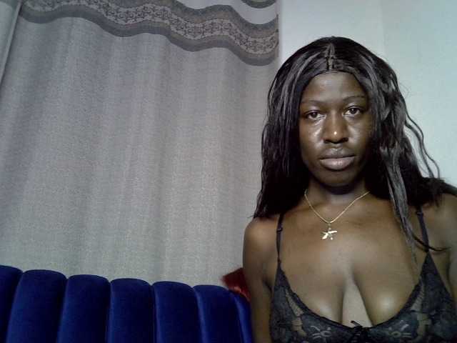 Hotpearll live cam on BongaCams