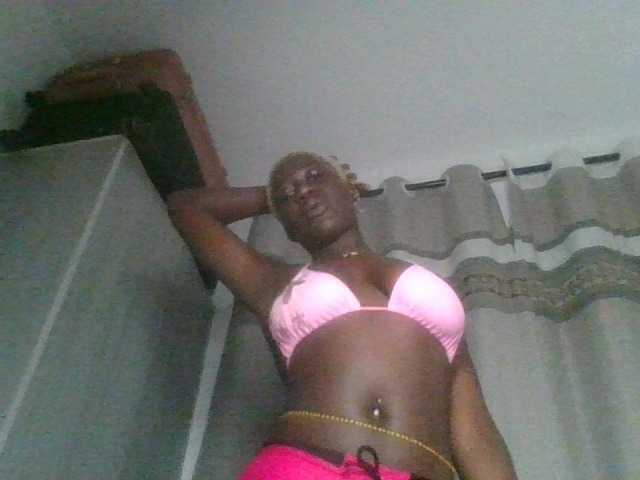 Hotpearll live cam on BongaCams