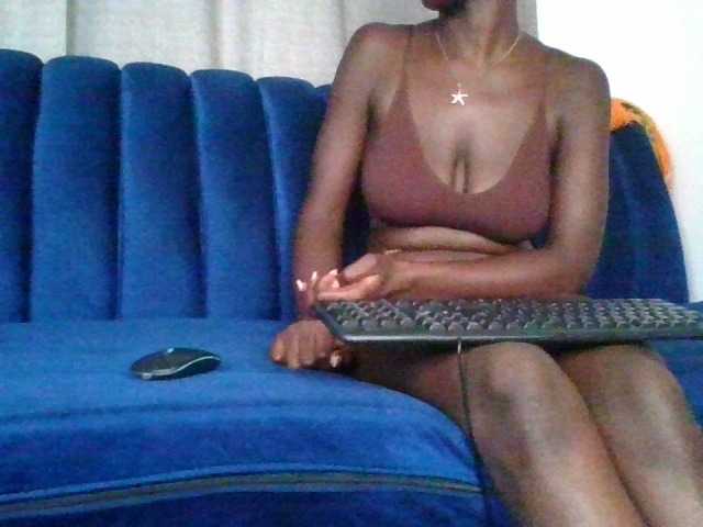 Hotpearll live cam on BongaCams