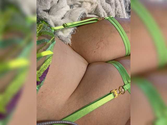 Tank2185 live cam on BongaCams