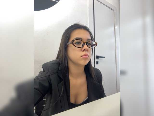 aloeeevera222 live cam on BongaCams