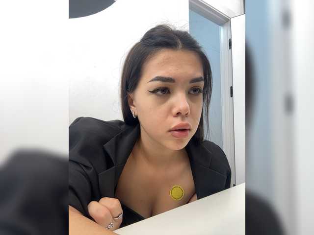 aloeeevera222 live cam on BongaCams