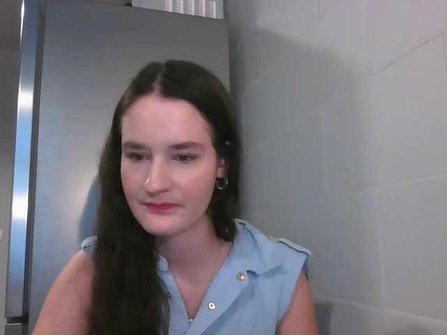SarahCute live cam on BongaCams