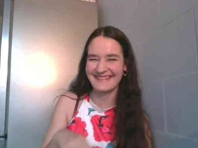 SarahCute webcam