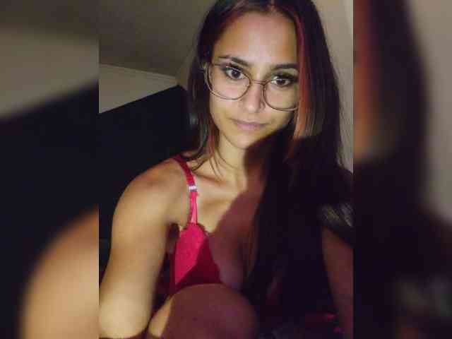 SweetKatia webcam