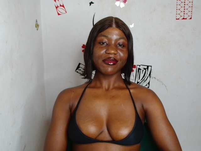 Nasty-petite live cam on BongaCams