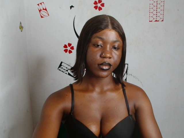 Nasty-petite live cam on BongaCams